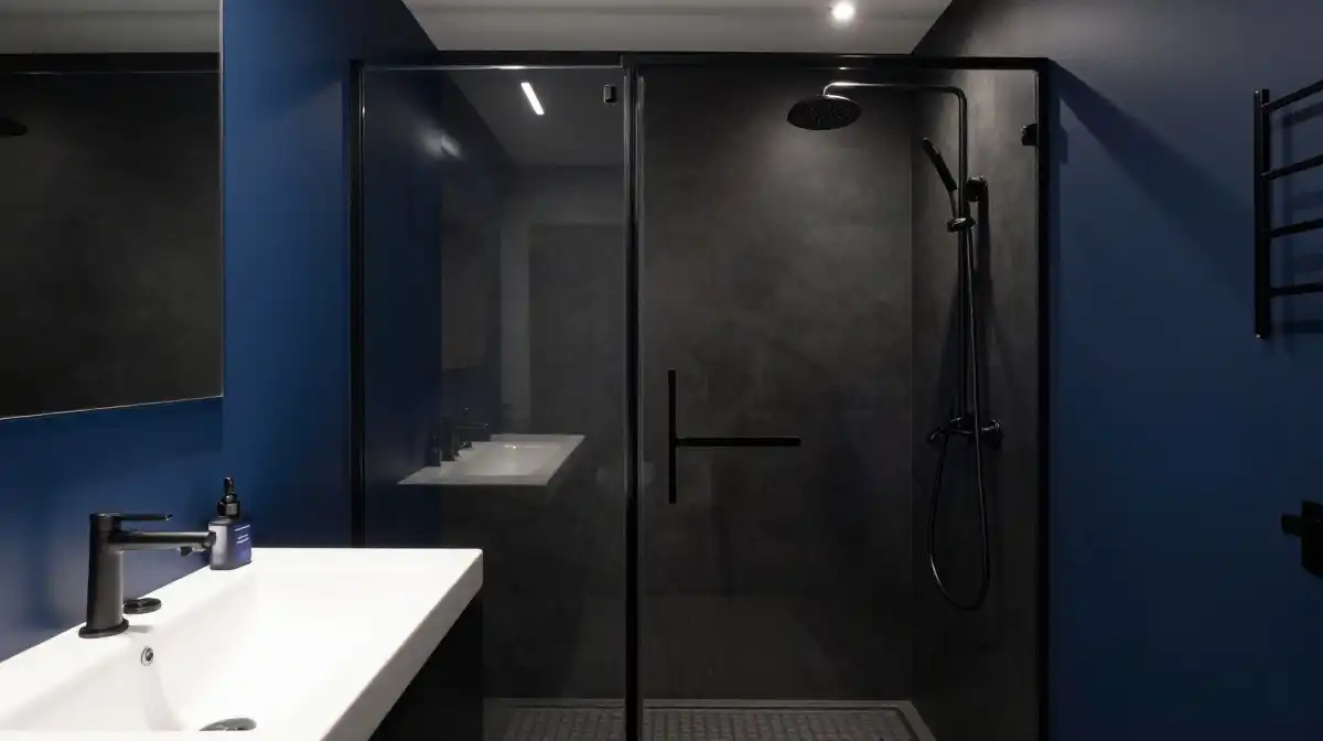 Black and Blue Bathroom Color Combinations That Look Stunning